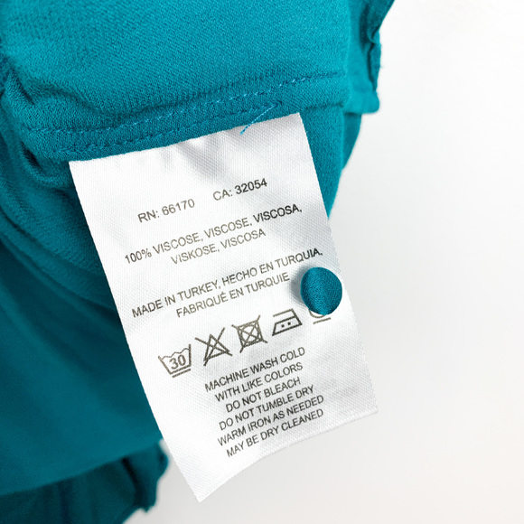 Maeve Beautiful Blue Cold Shoulder Long Sleeve Button-Down Top - Picture 6 of 12